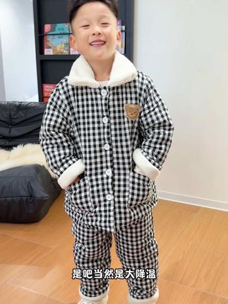 #保暖又好看 终于找到一款好看的棉睡衣了,款式韩里韩气,内里加棉加厚穿到下雪天也没问题!#冬季睡衣加厚#冬季保暖神器#冬天就要保暖又好看#儿童睡衣