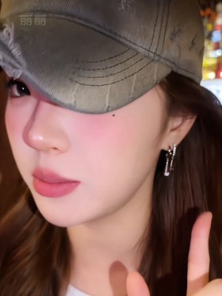 #爱了爱了 #夏天怎么能少闪闪的饰品 #精致女人必备 #网红饰品耳环 #修饰脸型