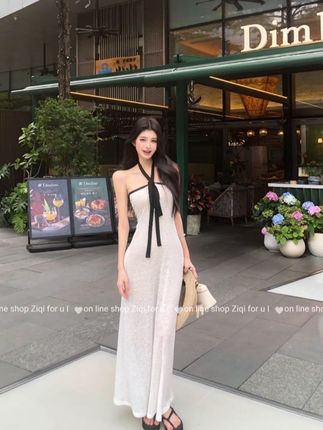 纯欲风性感挂脖绑带抹胸吊带裙女夏季冰丝针织时髦收腰显瘦连衣裙#高级感穿搭 #显高显瘦 #极简主义 #今日穿搭 #美背