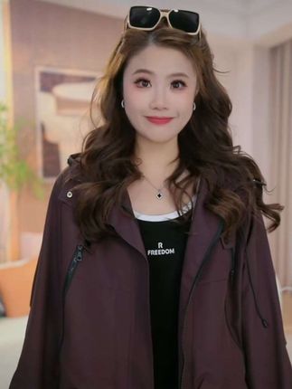 云妃秀大码女装冲锋衣连帽外套秋77101 #时尚休闲#胖妹妹穿搭#宽松显瘦#时尚减龄#在抖音入手的好东西