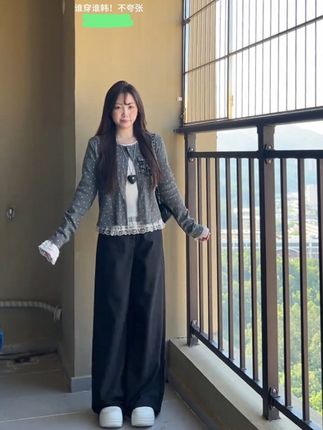 超级减龄的一套现货#今日穿搭 #韩系女主一周穿搭大赏 #慵懒风穿搭 #街拍时尚穿搭 #学院风穿搭