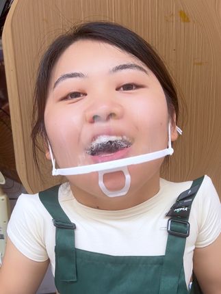 下雨天来买榨菜的朋友也很多 #榨菜 #摆摊