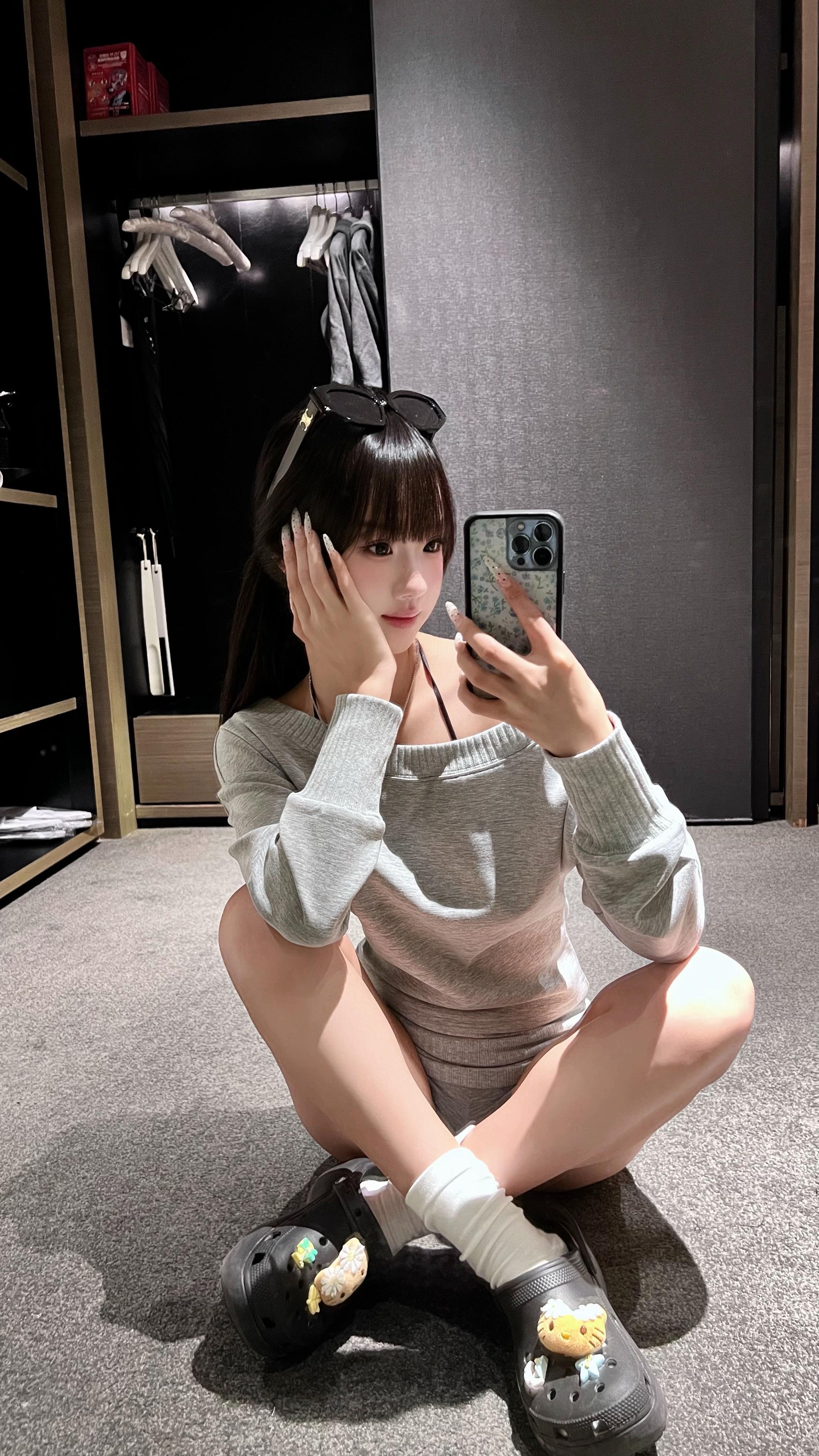 ᥥ ᥥ ⁰ ༝ ⁰