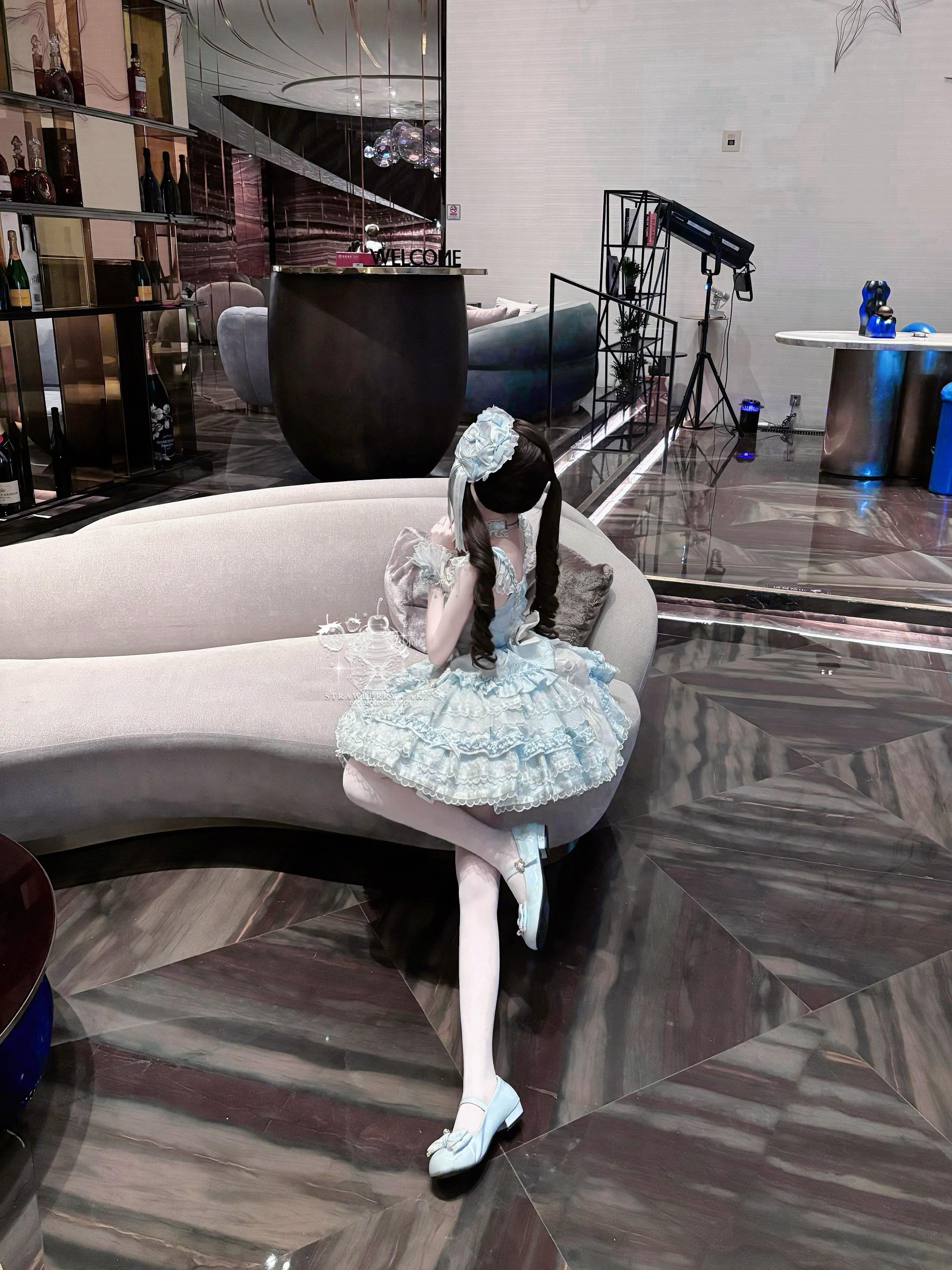 我以为尿得够高 就可以遮住眼泪(T ω T) #lolita #银月原创设计 #鎏金絮语 #萌妹子