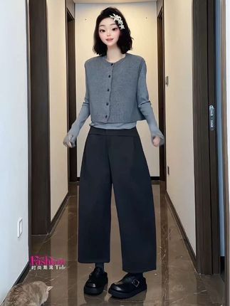 #秋季上新 #时尚套装穿搭 #休闲针织马甲 #百搭毛呢阔腿裤 #穿出自己的风格