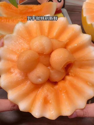比蜜还甜的黄河蜜瓜你吃过吗?真的又脆又甜!吃一口就惊艳到我啦!果皮金黄,切开果肉厚实!!一口下去巨甜纯甜!纯甜的!不齁甜,没吃过的一定要试试!!#超便宜超划算#黄河蜜瓜#蜜瓜