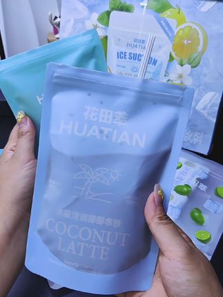 爱喝咖啡的公主们有福了,花田萃居然出了适合夏日的冰吸美式,每个口味都清爽好喝!#冰美式 #花田萃