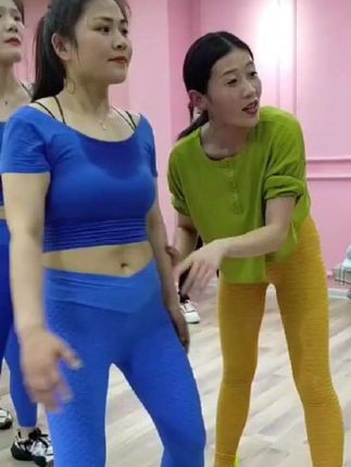 #传递正能量#卷腹瘦肚子#坚持有效#卷腹