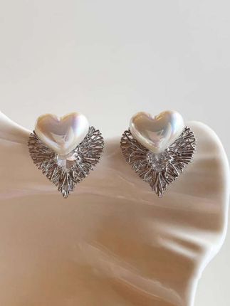 #耳饰 #耳钉 #时尚饰品 #精美耳饰 #美出高级感