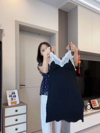 穿起来真的很舒服的一条睡裙,自带胸垫,超级性感#睡裙 #穿出女人味 #睡衣家居服