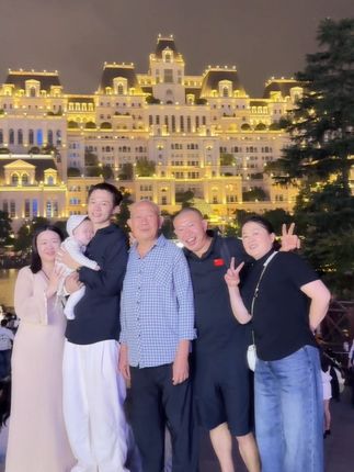 一大家子来贵州啦。宝宝的第一次远行