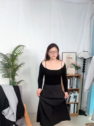 它来了,爆款A字显瘦长裙。#女装 #大码女装 #遮肉显瘦穿搭