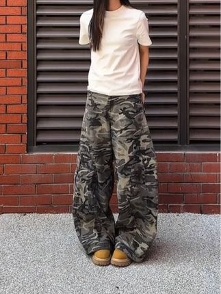 【倒装】设计感迷彩工装阔腿裤男2025宽松反穿高级感腰头弯刀牛仔裤#显高显瘦显腿长 #百搭神裤 #迷彩裤 #工装裤 #无性别穿搭