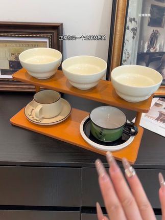 两层的桌面置物架,放杯子放茶具都合适! 还能防化妆品,手办。整理完桌面就整洁多了!#居家好物 #收纳整理 #茶杯架