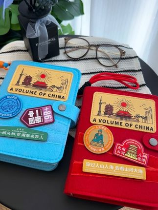 穿过人山人海,去看山河大海~记录的意义就是让幸福可以翻阅~#旅行 #笔记本 #手账 #仪式感 #礼物