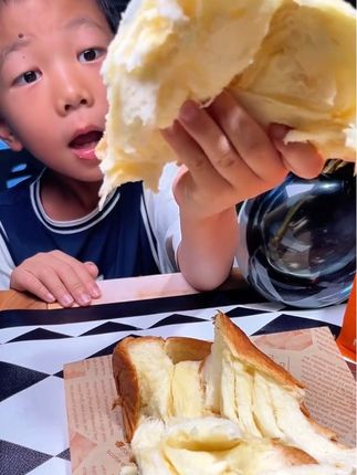 #太好吃了 上海麦旗家的现做直发#吐司 #软糯香甜 #好吃到停不下来 短保7天,一周吃完不浪费!#早餐