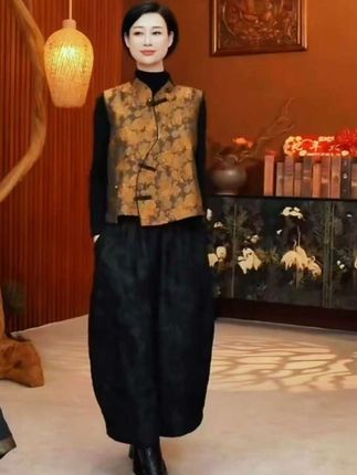 国风香云纱时尚套装女2025春秋新款中式真丝缎提花马夹缎面上衣#时尚套装 #高级感穿搭 #新中式国风穿搭 #时尚穿搭