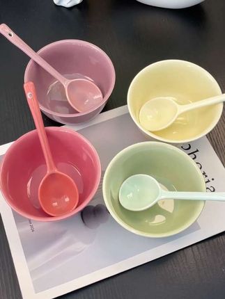 可爱的奶油风陶瓷家用碗,饭碗还防烫#陶瓷防烫饭碗#生活用品  #美观实用 #居家好物