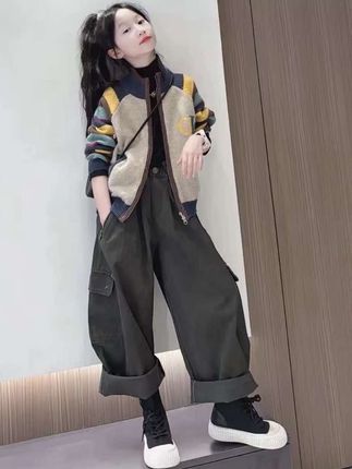 女童卫衣外套秋装2025新款儿童针织开衫女孩大童衣服慵懒风工装裤#今日穿搭 #舒适穿搭 #质感穿搭 #潮酷穿搭 #欧货炸街女装