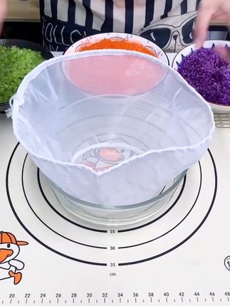 我家经常用挤水袋给馅料挤水,太方便啦!用来过滤豆浆啥的也可以#挤水袋#菜馅挤水袋#厨房好物 #非常方便实用 #好物推荐🔥