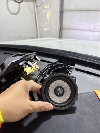 如果你也觉得UNIZ音质不好,快来装上我的同款中置喇叭吧,保姆级教程#长安UNIZ #中置喇叭 #汽车音响改装 #汽车音响 #汽车用品