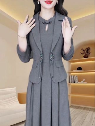 #高品质女装#面料柔软舒适 #胖瘦都能穿 #洋气上档次 #新款两件套连衣裙
