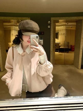 焦糖泡芙 甜美少女风花边翻领麂皮花苞外套秋季2025时尚百搭夹克#爆款热卖中 #显瘦穿搭 #好物推荐🔥 #美出高级感@DOU+小助手 @DOU+好生意 @DOU+上热门 @抖音小助手