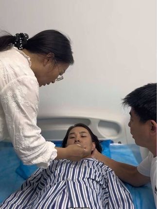 本来丽丽醒了是件好事,为什么她这样对我?@我是丽丽 @我是老徐