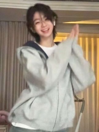 在图书馆关掉闹钟错过时间了)我反思 #孤身摇