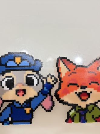 朱迪·尼克拼豆#
#疯狂动物城 #朱迪尼克 #拼豆日常 #拼豆图纸