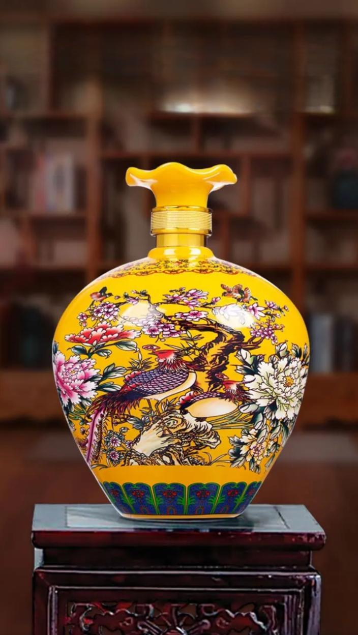 百鸟朝凤酒约3斤装!#生活服务热点中心 #传统文化 #酒文化 #中国白酒 #白酒 @DOU+小助手 @抖加🔥上热门🔥dou+🔥热点宝