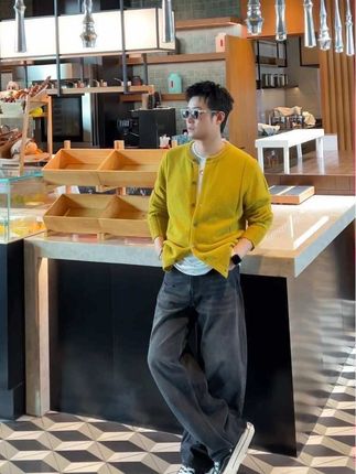 松弛,自信,这才是我们这个年纪该有的样子。 #男士穿搭#四十不惑#减龄穿搭#男装