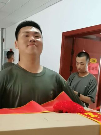 携笔从戎,扬帆起航,担当入伍使命,铸造钢铁长城。参军,不负青春,不负祖国。#传递正能量 #记录真实生活 #现场实拍 #只有经历过的人才会懂