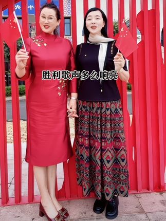 亲爱的祖国,你是我们心中的灯塔,照耀着我们前行的道路。愿你永远辉煌灿烂,国运昌盛不衰!