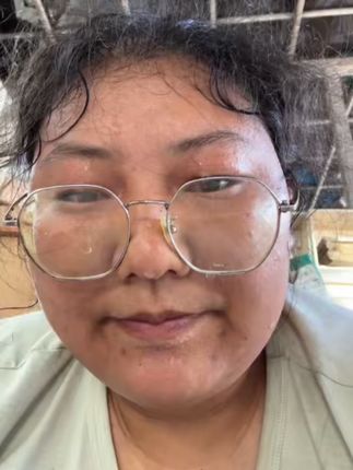 早上6点到下午6点半,除了喝水 一直在摘果 装箱 打包,还没整到早饭吃 连厕所也没上,只想在车里坐着哪儿也不想去 #优质农产品 #创作者扶持计划