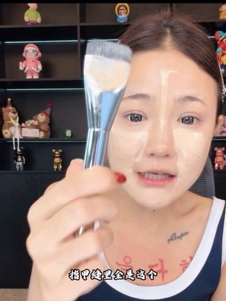化妆师们强烈推荐的粉底刷真的牛!!一刷一个底妆均匀服帖扒脸啊!!#粉底刷 #底妆 #种草 #分享爱用物
