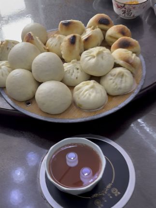 我没有多喜欢做饭 只是让我的孩子还在满眼都是我的年龄的时候有家的味道,等她们长大后能想起这是妈妈的味道…