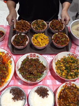 南京!!我会和好朋友反复去吃的川菜小馆!!#南京 #南京美食 #南京旅游攻略 #寻味烟火气 #无辣不欢