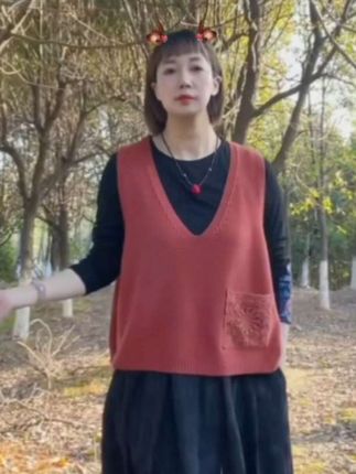 复古棉线针织马夹女士新款文艺百搭宽松无袖外穿上衣#谁穿谁好看 #洋气减龄 #穿出自信穿出美丽 #时尚百搭