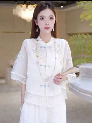 #夏季穿搭 #优雅气质 #谁穿谁漂亮 #气质女神穿搭 #最美穿搭