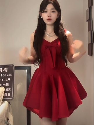 玫瑰人生 大裙摆法式裙子公主裙蝴蝶结千金感无袖收腰气质连衣裙#连衣裙穿搭 #法式连衣裙推荐 #蝴蝶结连衣裙 #谁穿谁好看系列 #好看的衣服都在这里