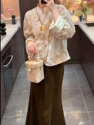 #新中式穿搭成为中秋宠儿 #高级感穿搭 #美搭尽显女神范 #时髦穿搭 #这也太好看了