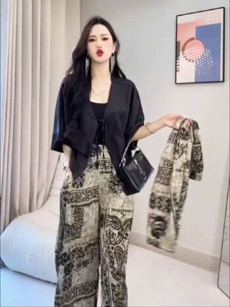 2025年夏季新款复古印花薄款宽松阔腿弯刀裤高腰休闲气质百搭长裤#裤子穿搭 #裤子推荐