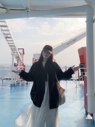 松弛感#黑色系穿搭 #旅行穿搭#皮衣外套 #ootd穿搭