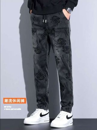 #好物推荐🔥 这款秋冬季#新款休闲裤 面料柔软舒适,穿在身上时尚帅气#男士休闲裤 #休闲裤 #品牌男装 @抖音小助手