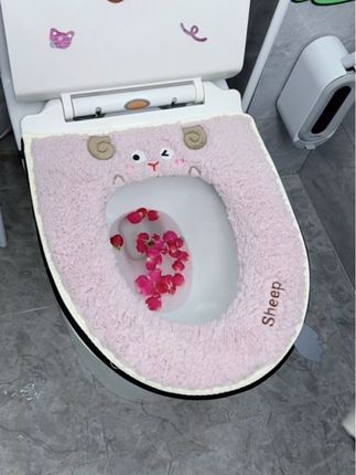 秋冬必备加绒马桶垫,绒面软乎乎贴肤不凉,加厚锁温超暖!防水防滑不移位,多种花色适配马桶,套上秒变温暖如厕区,秋冬告别“冰屁股”~#马桶垫#秋冬马桶垫#加绒加厚马桶垫