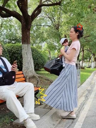 一个人也可以轻松带娃出行啦 #出门必备 #带娃出行必备 #解放双手