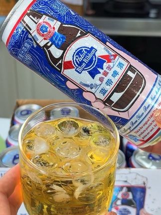 哇塞!都知道#蓝带啤酒 好喝!这个价赶紧冲!