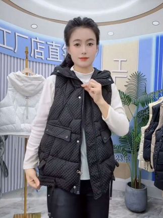 冬季加厚马甲,多色可选,加厚保暖#休闲百搭 #喜欢的赶紧入手
