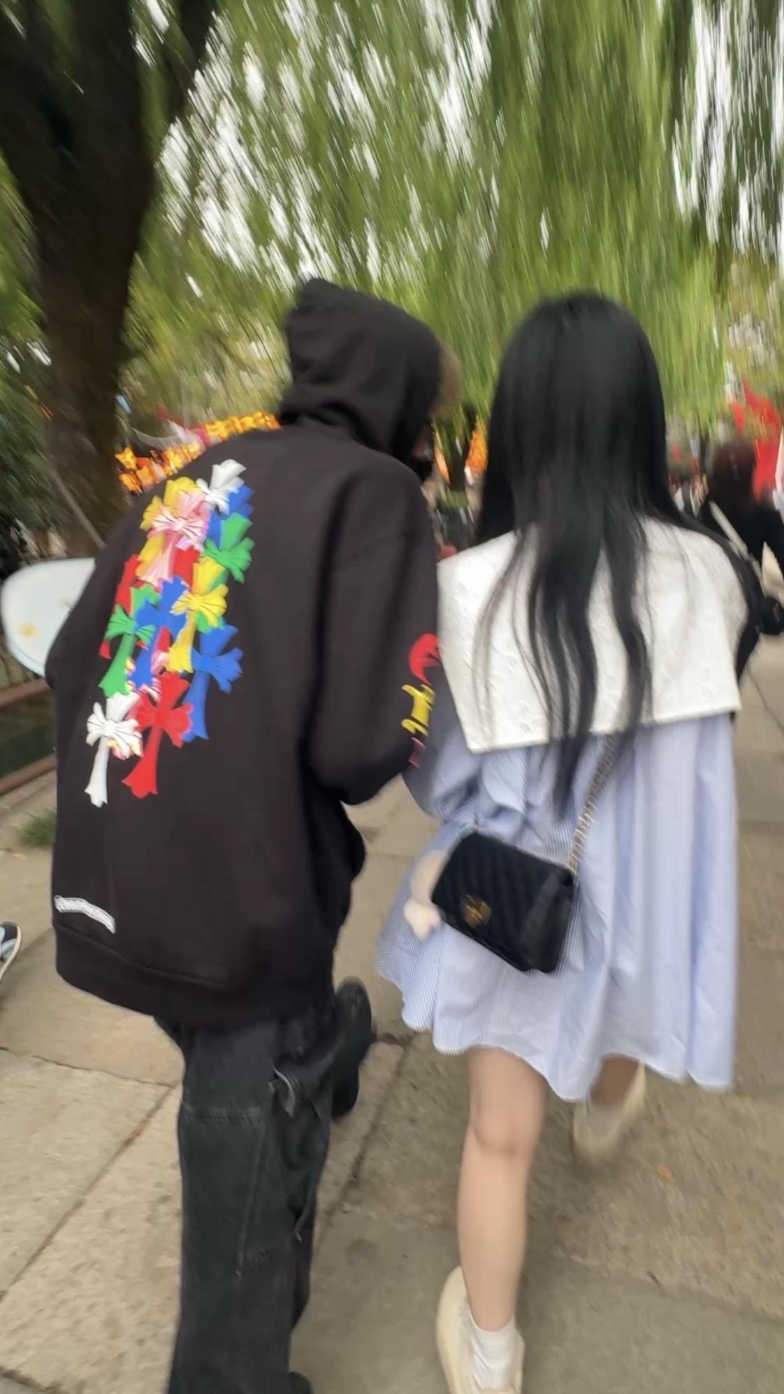 偷偷拍下你的样子 各种角度我都喜欢#庞博文